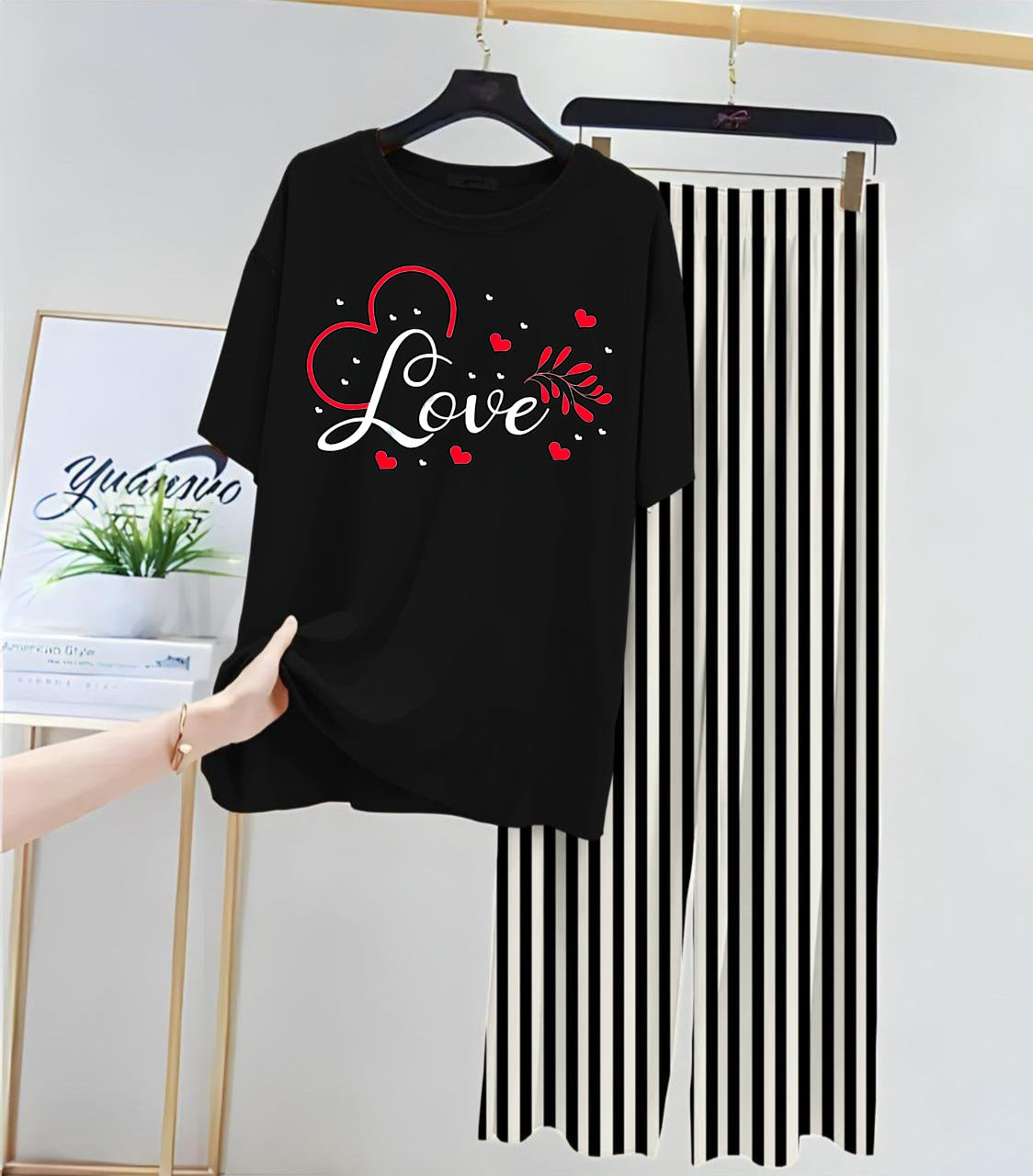 Women Love Printed Night Suits