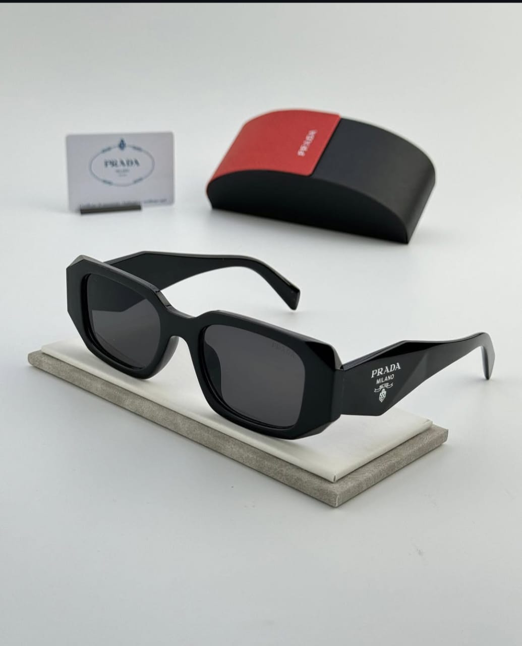 Prada Ladies Article With Brand Box